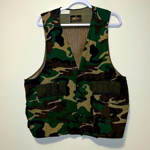 Mens Vintage Camouflage hunting Vest Sz L 42-44 - Picture 1 of 6
